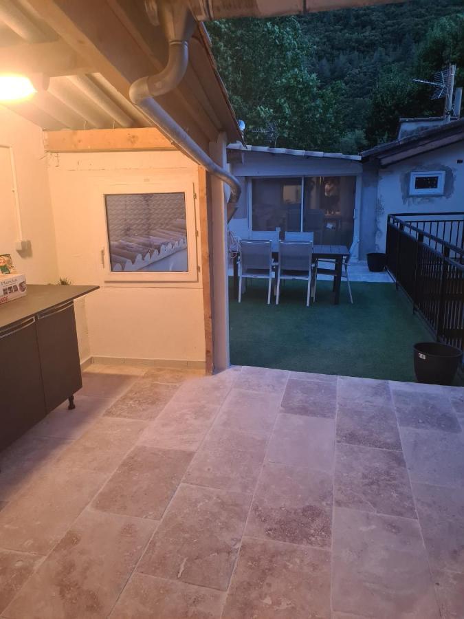 Magnifique Appartement Avec Terrasse Besseges ภายนอก รูปภาพ